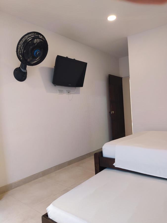 Hotel Brisas Del Norte Roldanillo Exterior photo